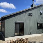 ナチュラルデザインの薪ストーブがあるお家