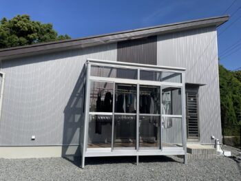 【印南町】天候関係なし！快適に干せるサンルーム