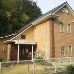【日高町】グリーンが似合う洋風なお家の外観リフォーム