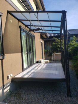 【日高川町】テラス屋根とウッドデッキでお庭ライフ